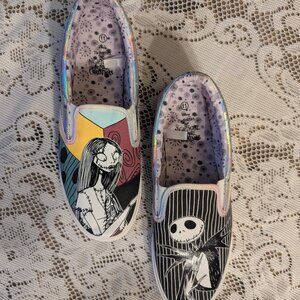 Mens, size 11, slip on sneakers